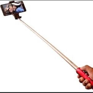 🎁NWT Wired Selfie Stick